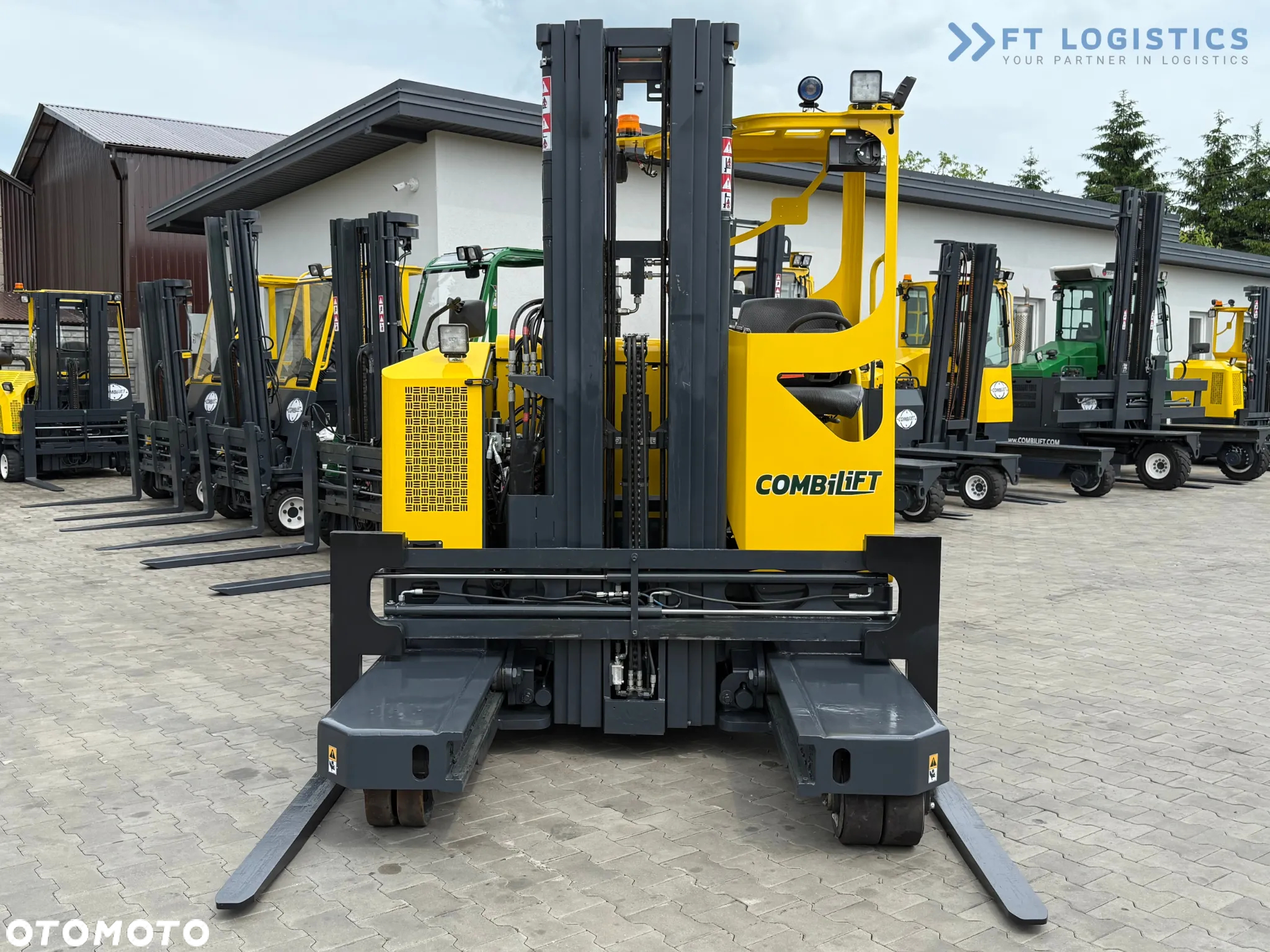 Combilift MR / ELEKTRYCZNY / TRIPLEX - 6000MM / WOLNY SKOK / SZEROKI POZYCJONER / PRZESUW WIDEŁ / JEDYNIE 1400MTH / JAK NOWY - 2