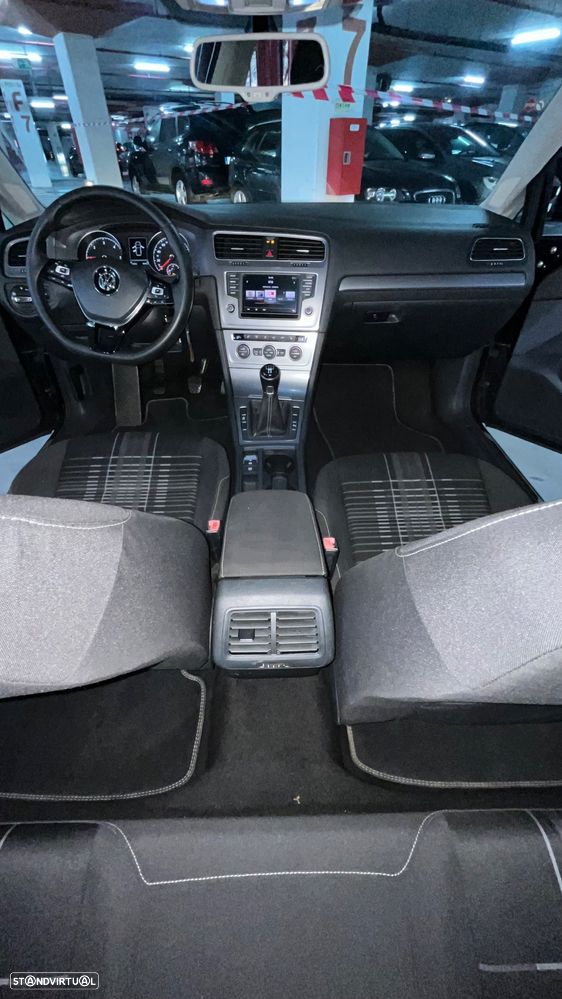 VW Golf 1.6 TDI BlueMotion Lounge - 14