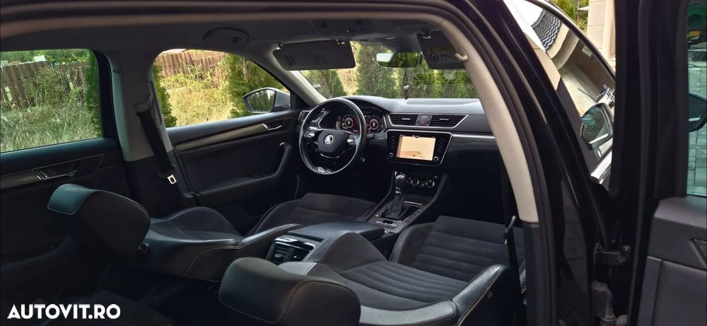 Skoda Superb Combi 2.0 TDI 4x4 DSG Scout - 14