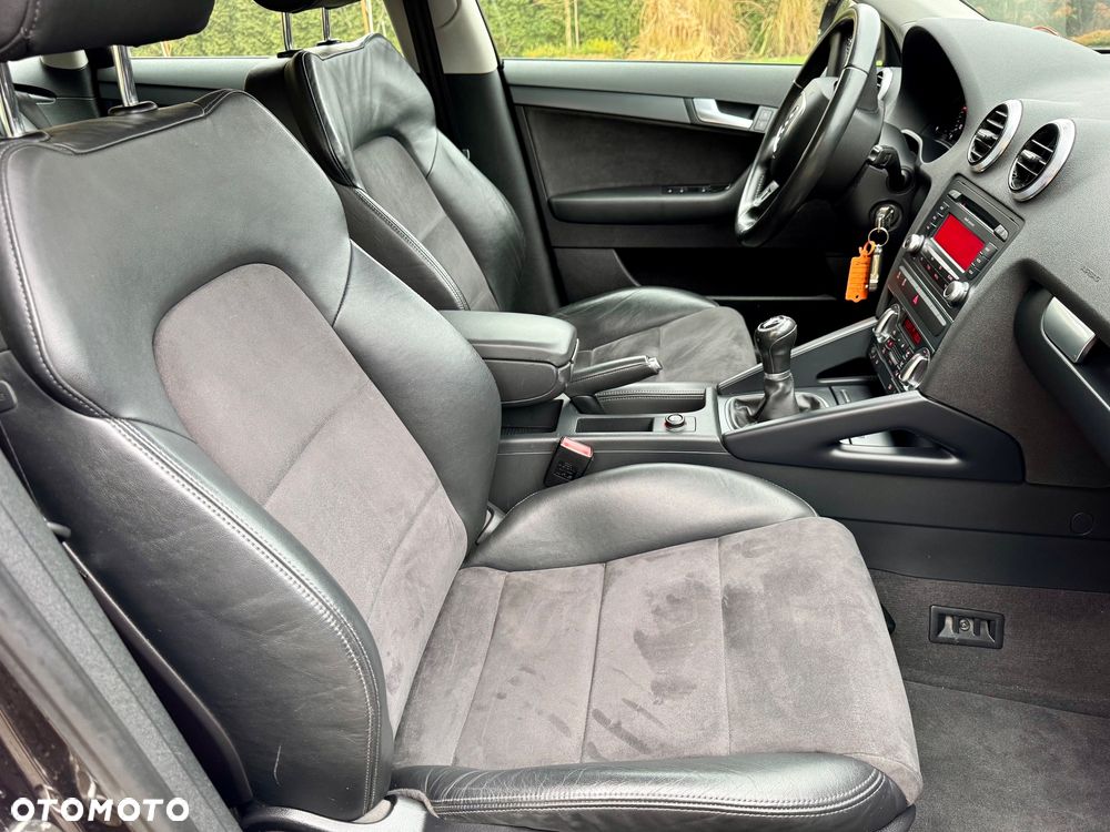 Audi A3 Sportback 2.0 TDI Ambition - 22