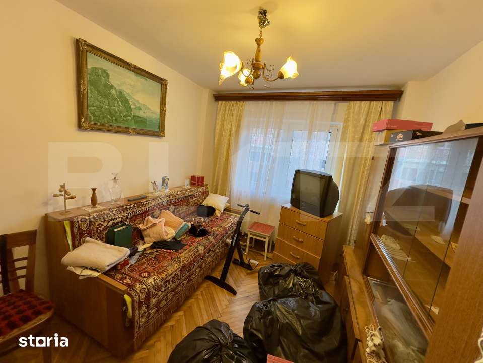 Apartament 3 camere decomandat, 76 mp, 2 bai, balcon, etaj 2 – Cugir — fotografia 3