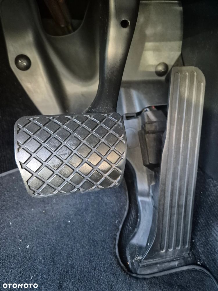 Volkswagen Passat 2.0 TDI Comfortline DSG - 18