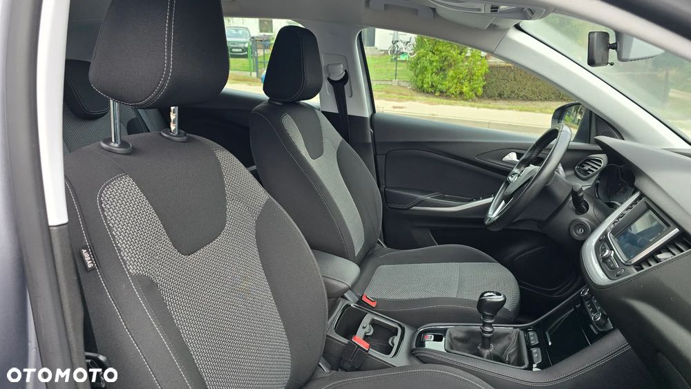 Opel Grandland X 1.2 T Enjoy S&S - 11