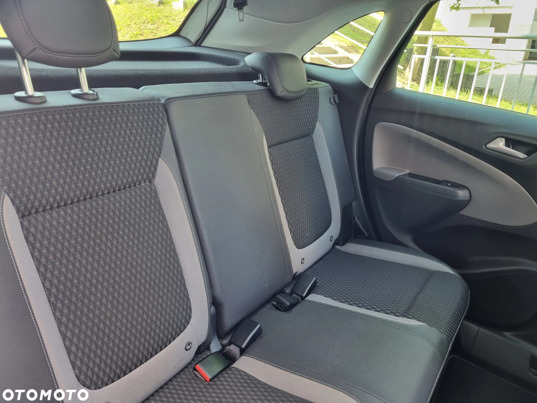 Opel Crossland X 1.2 T Elite S&S - 11