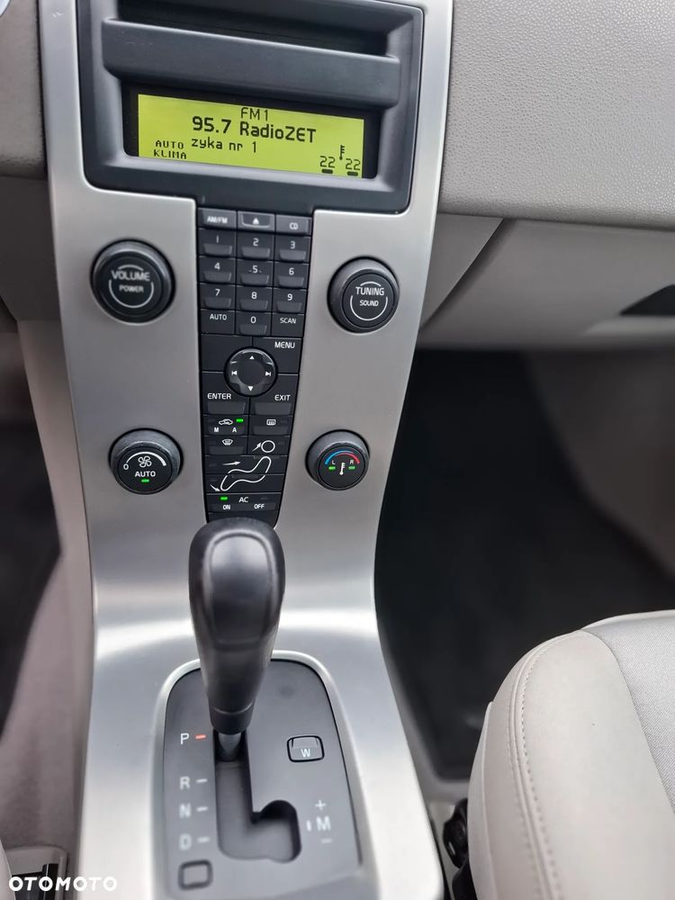 Volvo S40 2.4 Momentum - 11