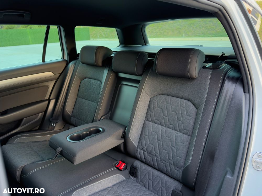 Volkswagen Passat 2.0 TDI DSG Business - 31