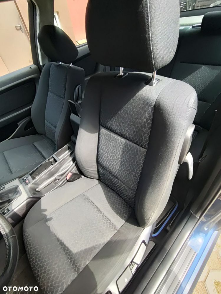 BMW Seria 3 316ti - 13