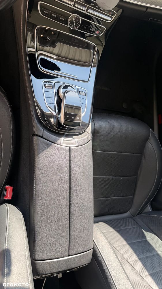 Mercedes-Benz Klasa E 400 d 4Matic 9G-TRONIC - 7