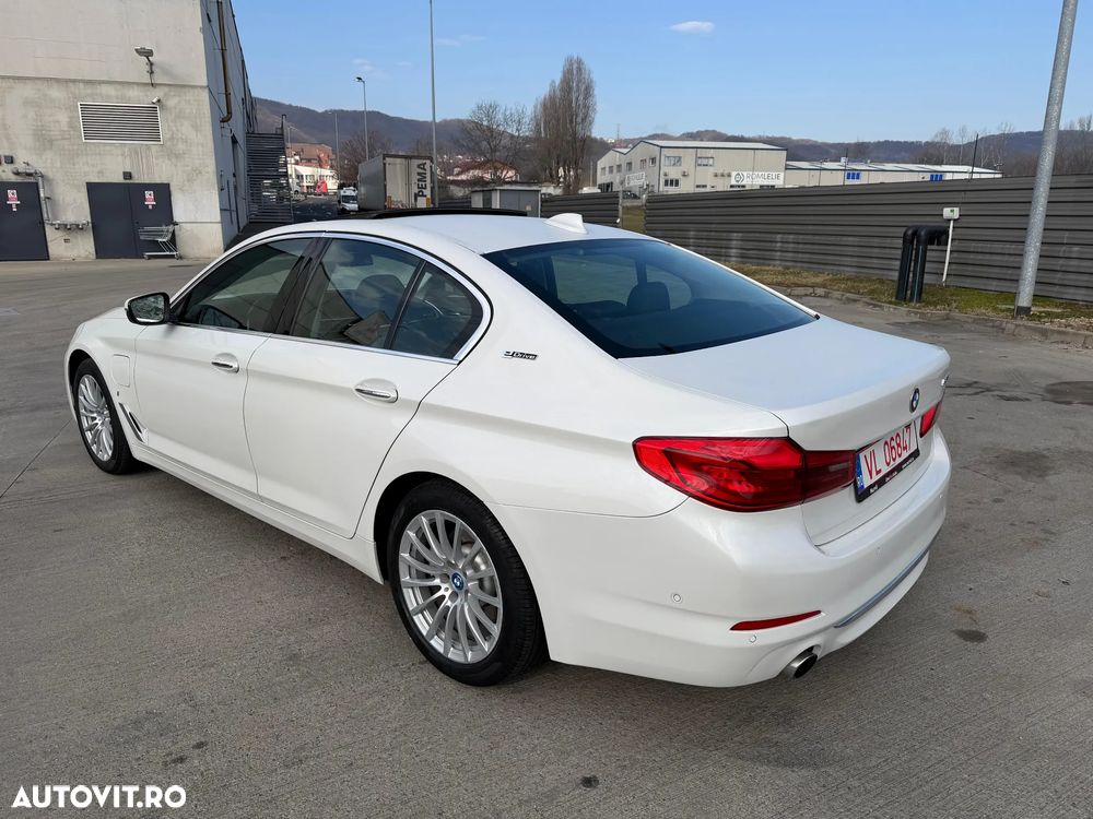 BMW Seria 5 530e iPerformance Aut. Luxury Line - 3