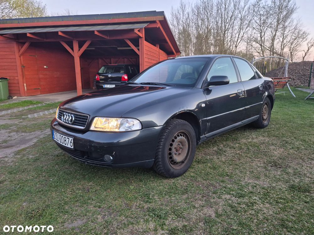 Audi A4 Limousine - 11