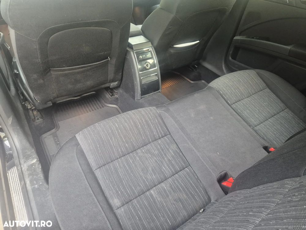 Skoda Superb 2.0 TDI Elegance DSG - 22