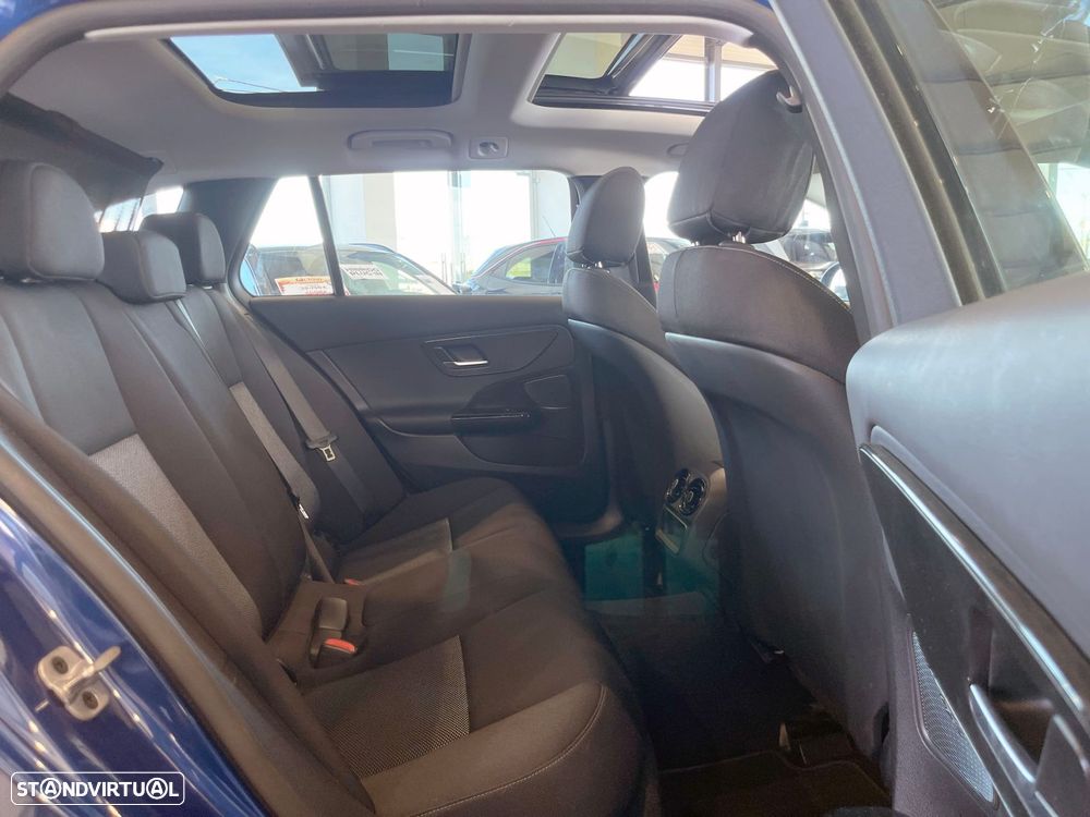 Mercedes-Benz C 300 e Avantgarde - 33