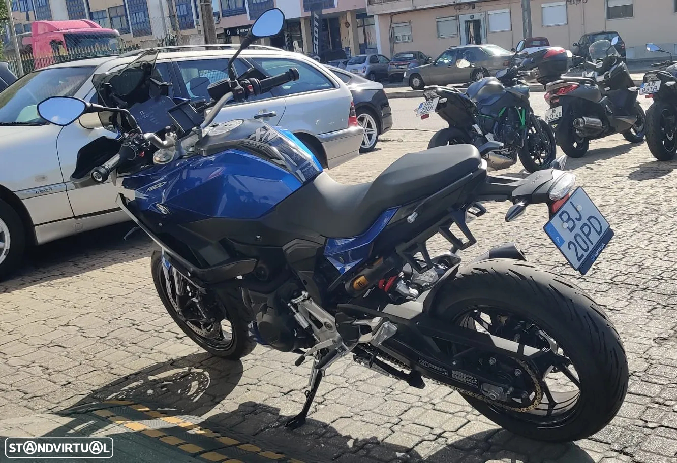 BMW F 900 XR - 8