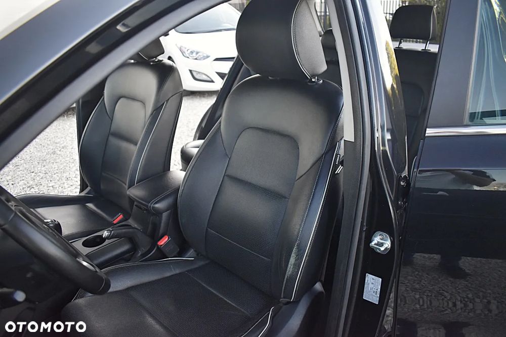 Kia Sportage 1.7 CRDI 2WD Spirit - 17