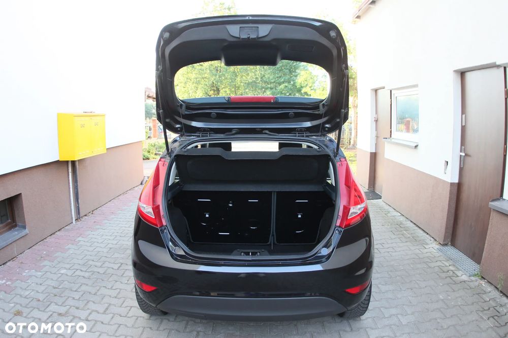 Ford Fiesta - 34