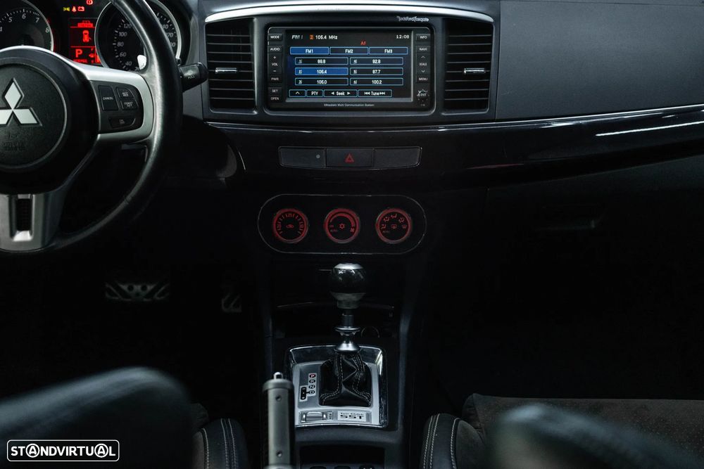 Mitsubishi Lancer - 33