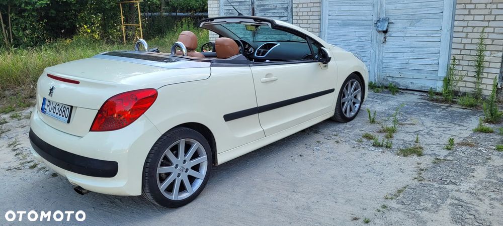 Peugeot 207 - 1