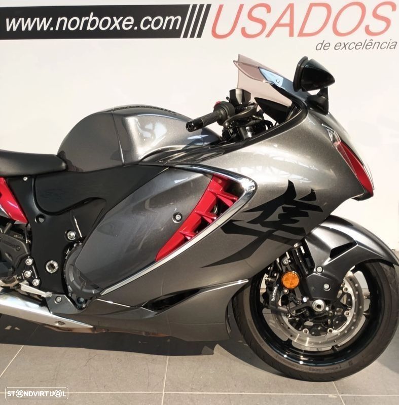 Suzuki Hayabusa GSX-R 1300 - 3