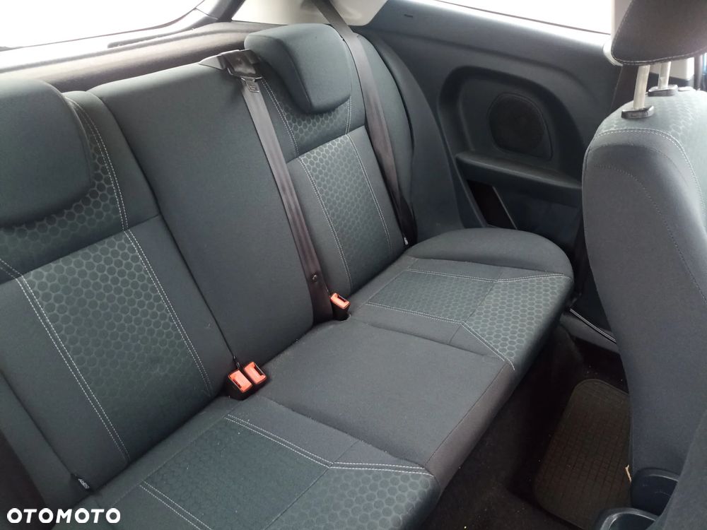 Ford Fiesta - 10