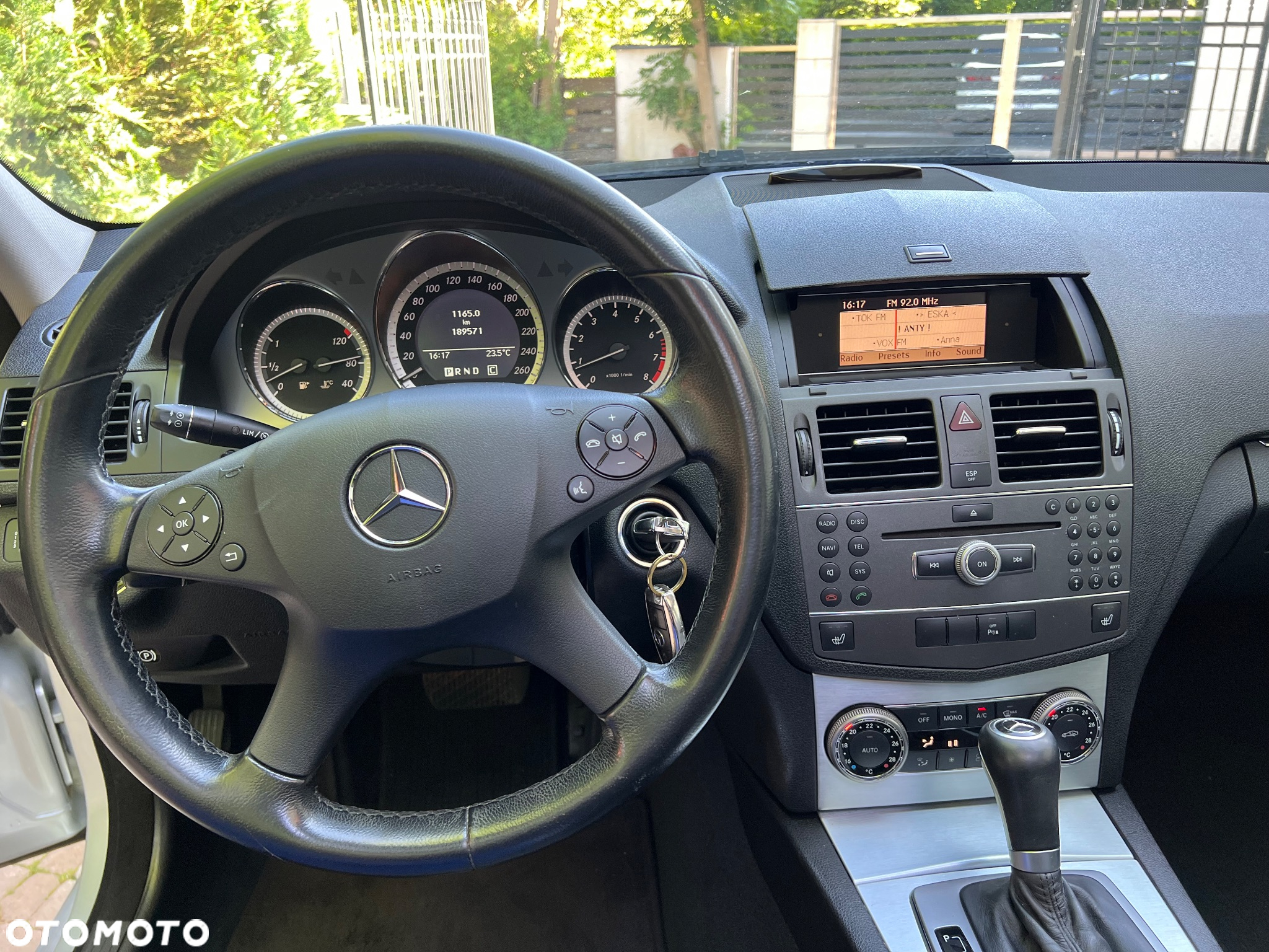 Mercedes-Benz Klasa C 180 T BlueEFFICIENCY 7G-TRONIC Elegance - 22