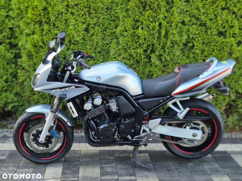 Yamaha FZ6 - 5