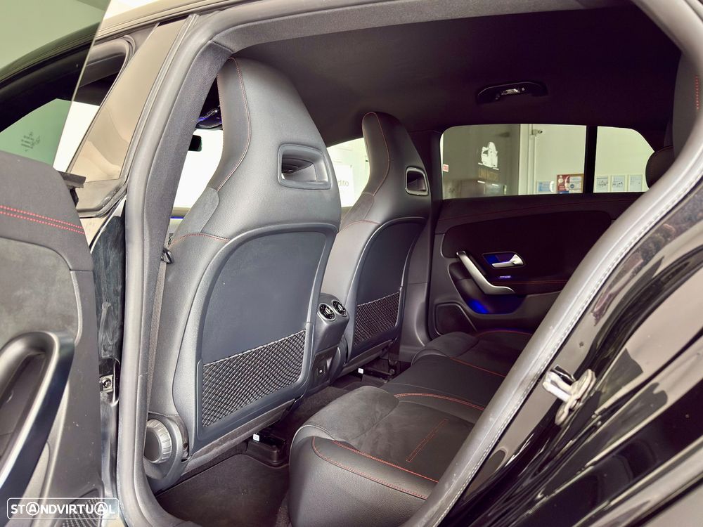 Mercedes-Benz CLA 250 e Shooting Brake AMG Line - 26