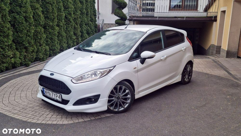 Ford Fiesta - 2