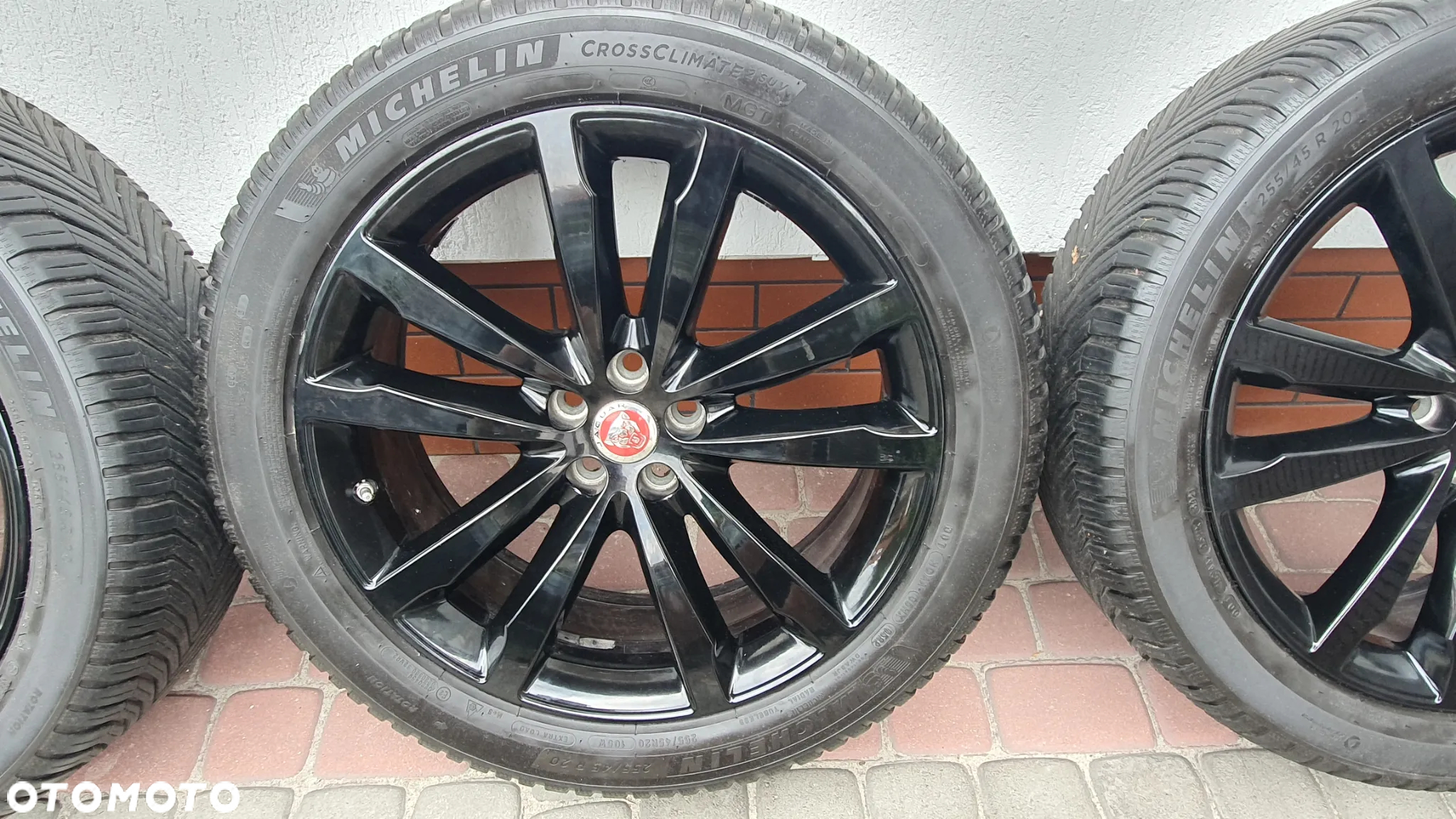 4 Koła + Felga na zapas Jaguar E-Pace Całoroczne Michelin CrossClimate 2 SUV 255 45 R20 - 7