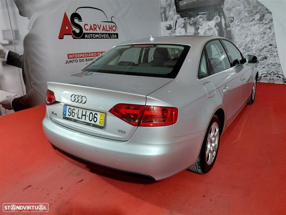 Audi A4 2.0 TDI Advance - 8