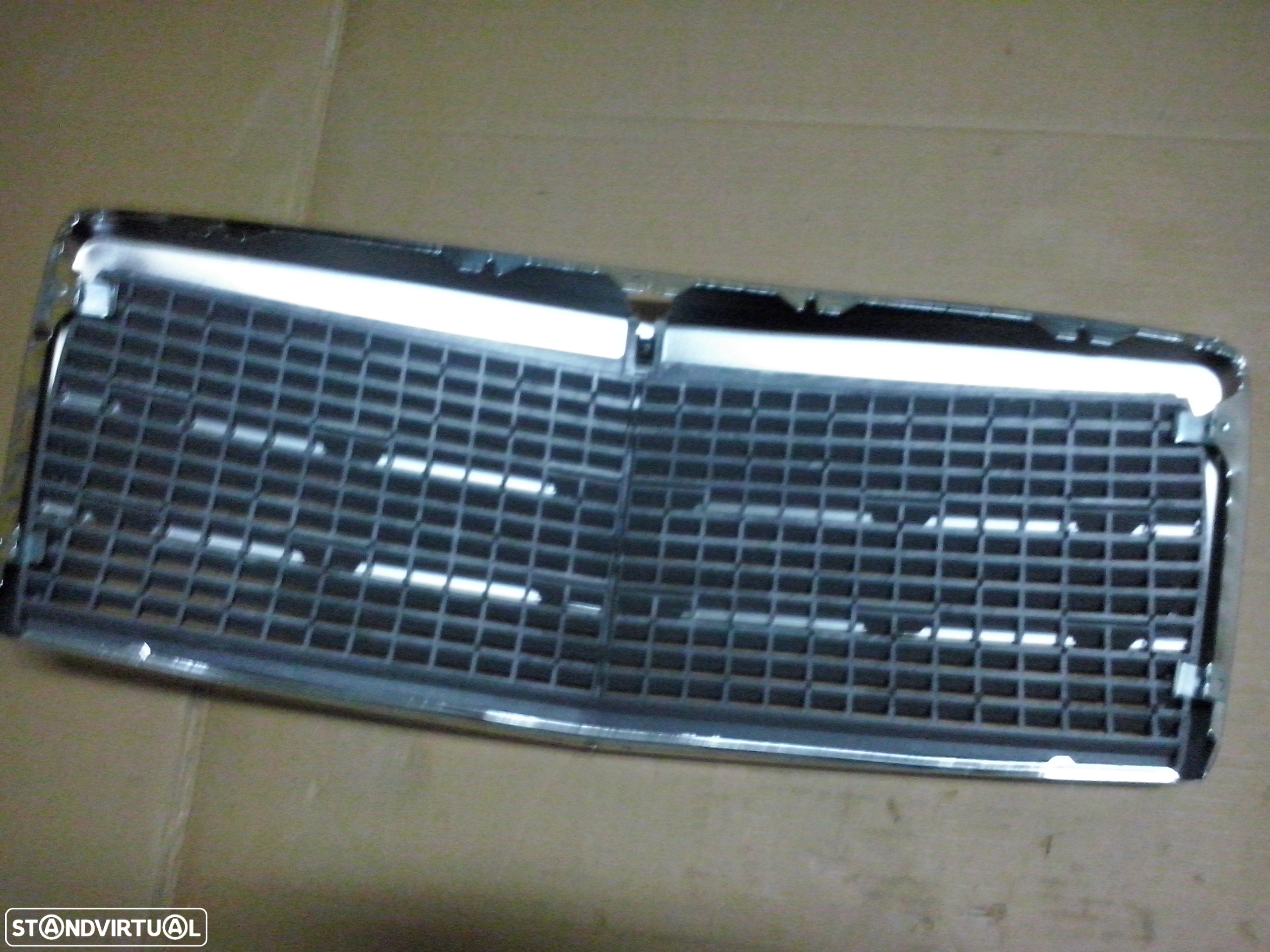 Grelha completa cromada (chapa) Mercedes 190 W201 NOVA - 3