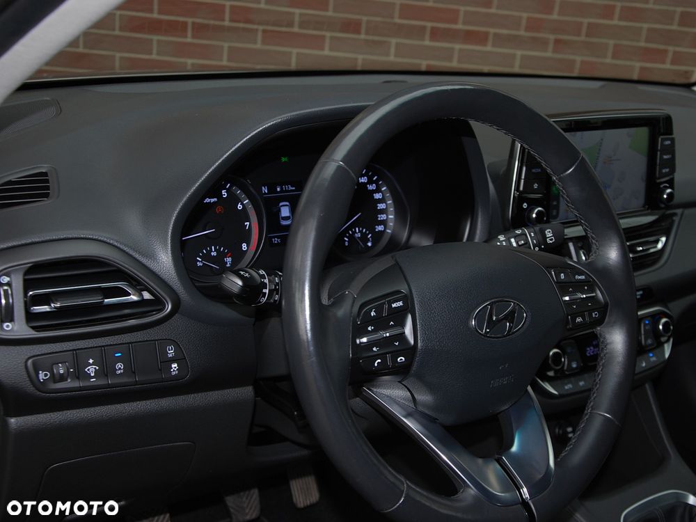 Hyundai i30 1.5 T-GDI 48V Smart - 37