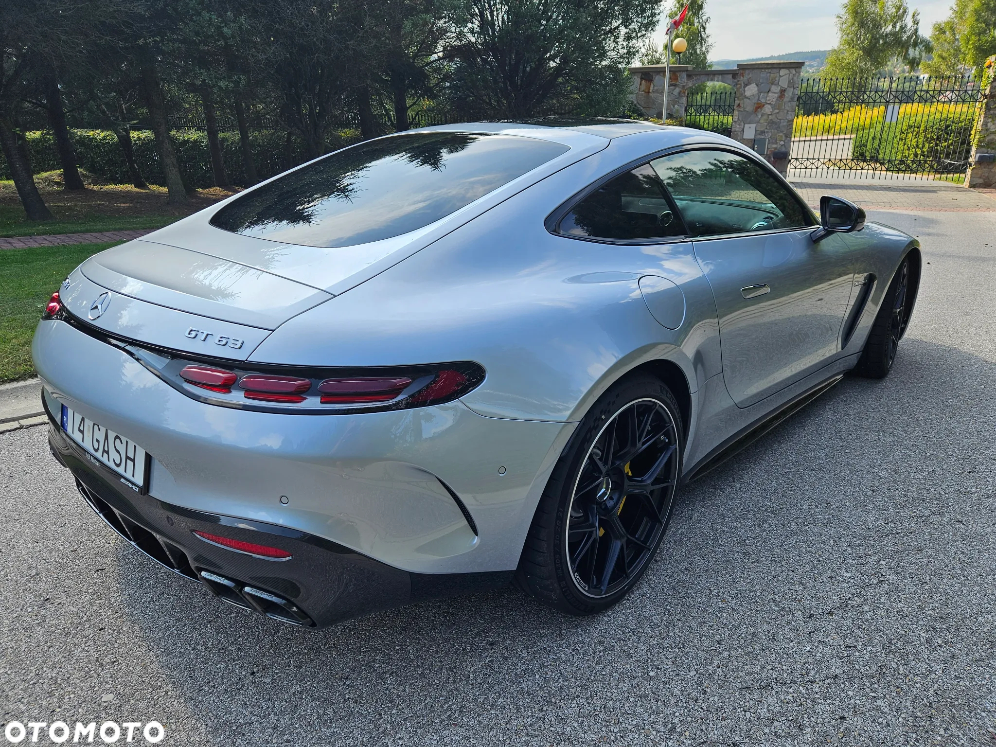 Mercedes-Benz AMG GT 63 4Matic+ - 13