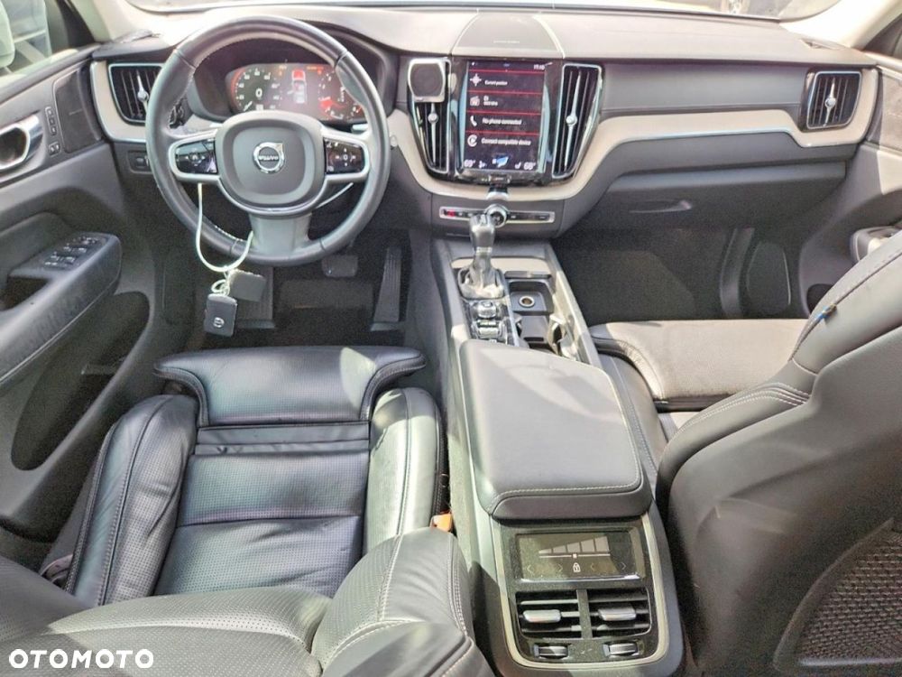 Volvo XC 60 - 8