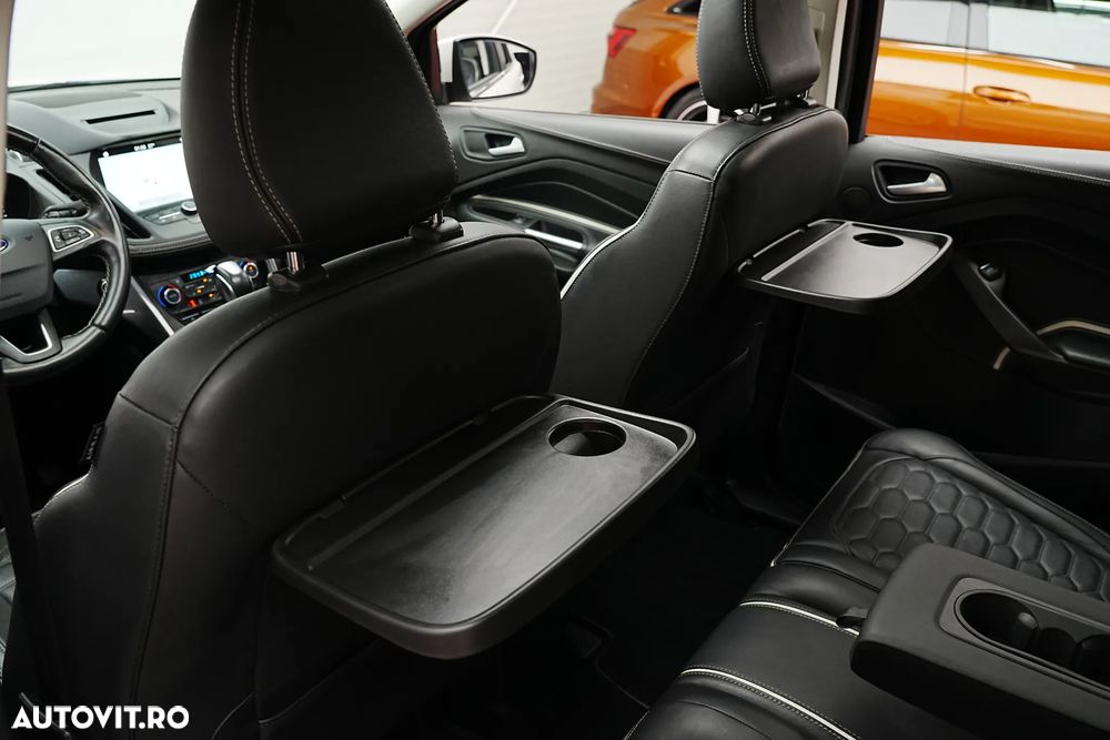 Ford Kuga 2.0 TDCi 4WD Powershift Vignale - 18