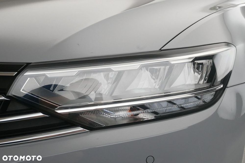 Volkswagen Passat Variant 2.0 TSI Business DSG - 13