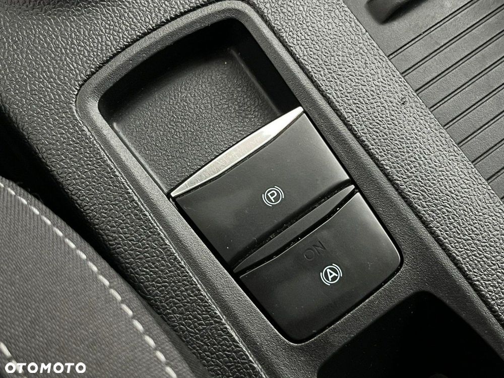 Ford Focus 1.5 EcoBlue Start-Stopp-System COOL&CONNECT - 36