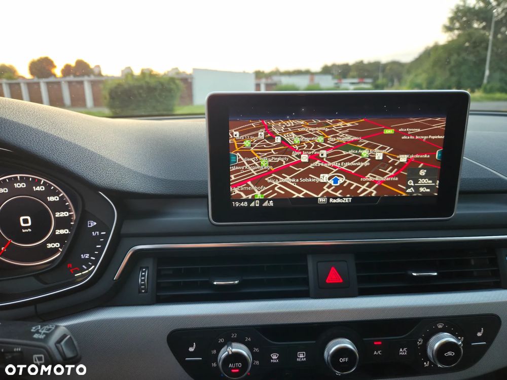 Audi A4 Avant 2.0 TDI S tronic - 11