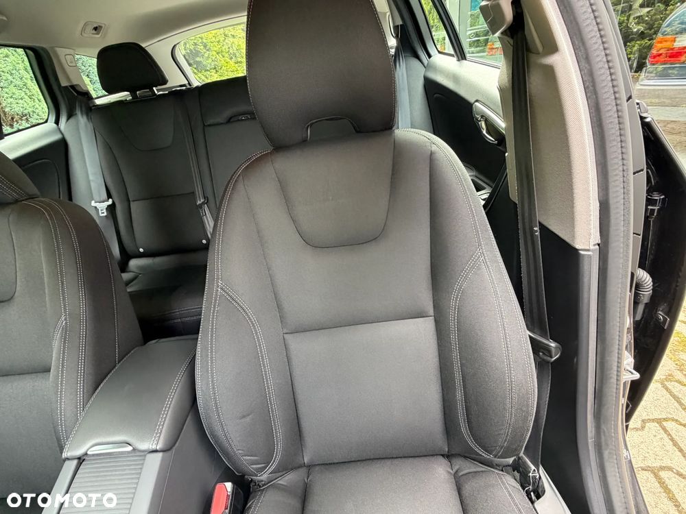Volvo V60 D2 Geartronic Summum - 13