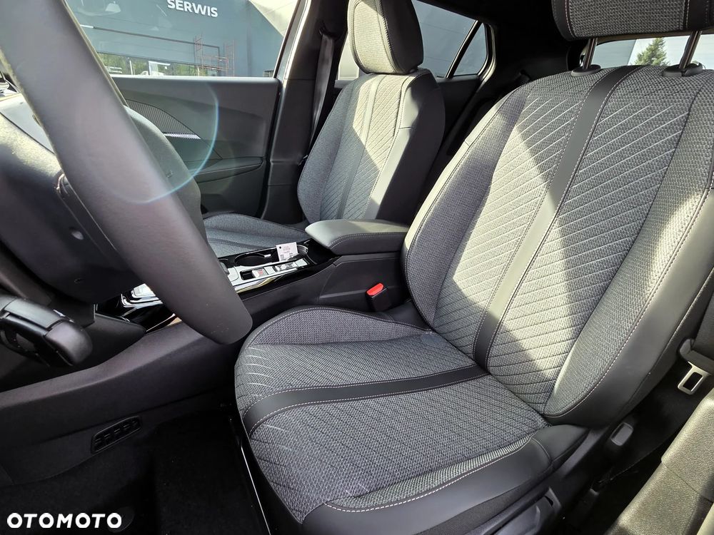Peugeot 2008 PureTech mHEV Allure e-DCS6 - 20