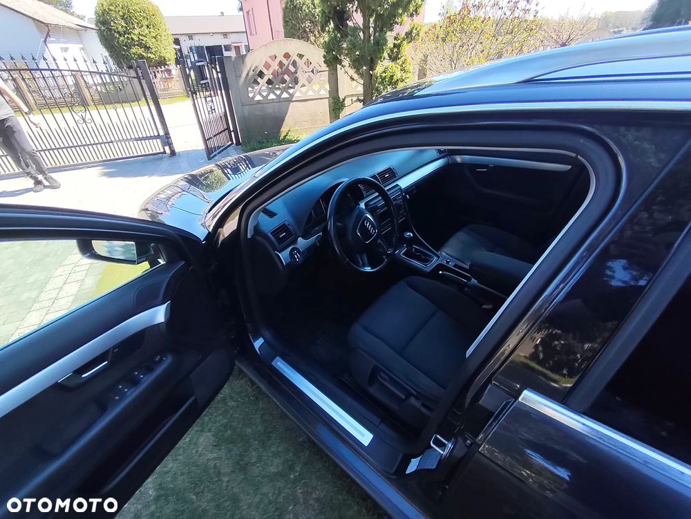 Audi A4 Avant 2.0 TDI - 14
