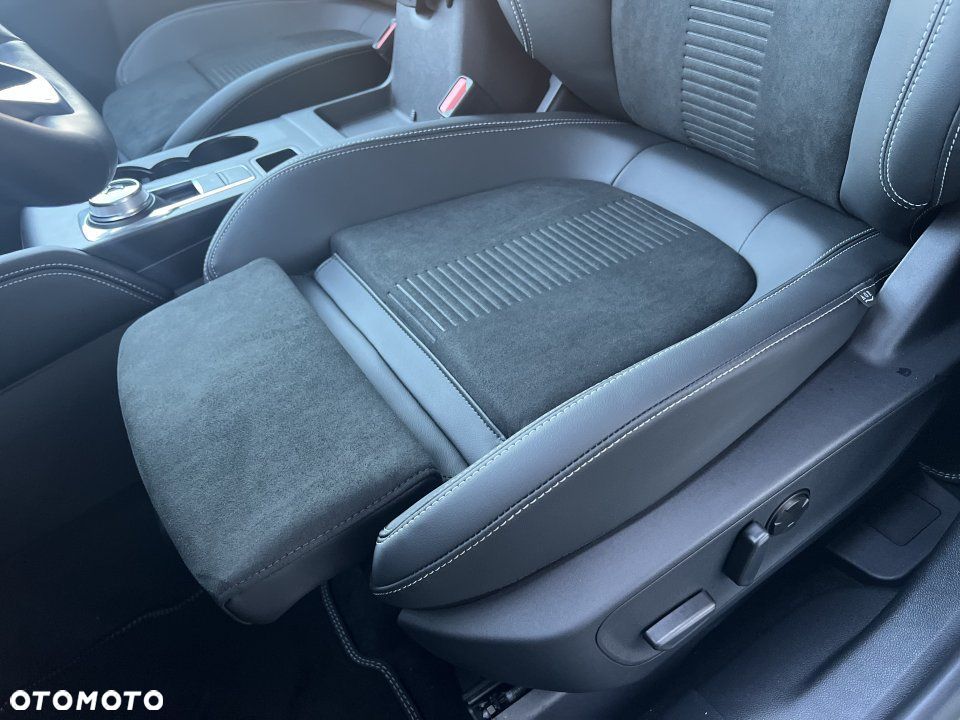 Ford Kuga - 8