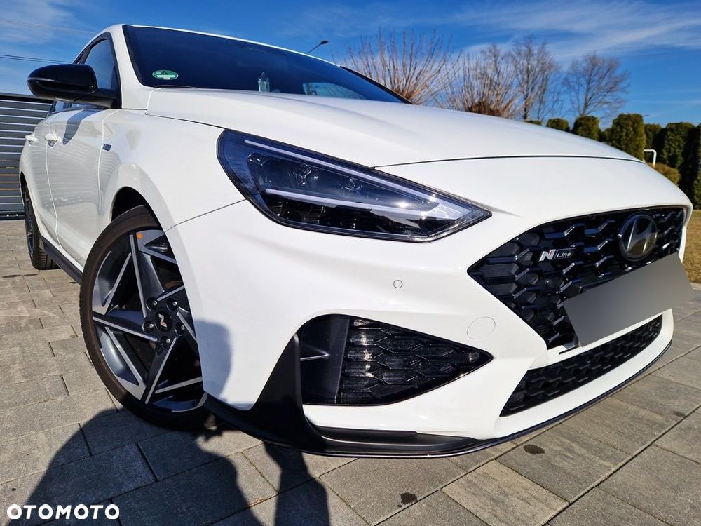 Hyundai i30 1.5 T-GDI 48V-Hybrid DCT Advantage - 10