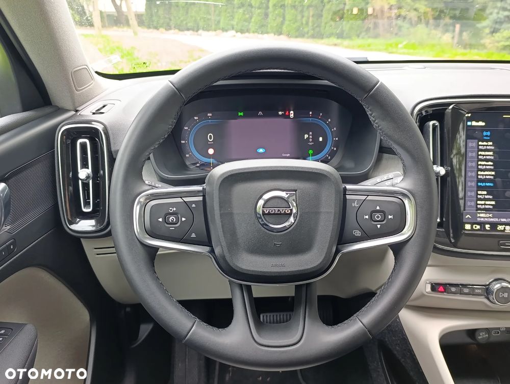 Volvo XC 40 B5 B AWD Ultimate Dark - 27