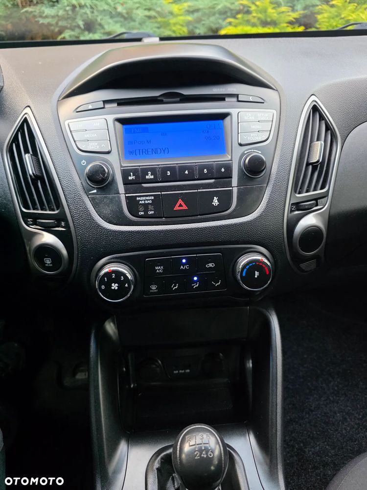 Hyundai ix35 1.6 2WD Fifa World Cup Edition - 24