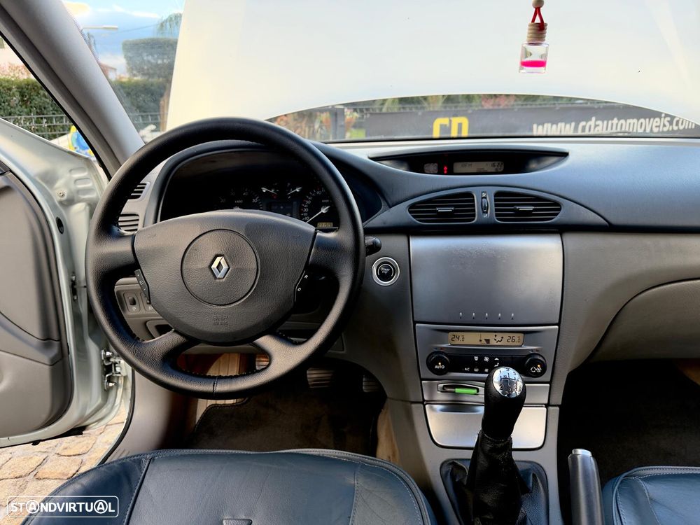 Renault Laguna 1.6 Expression - 4