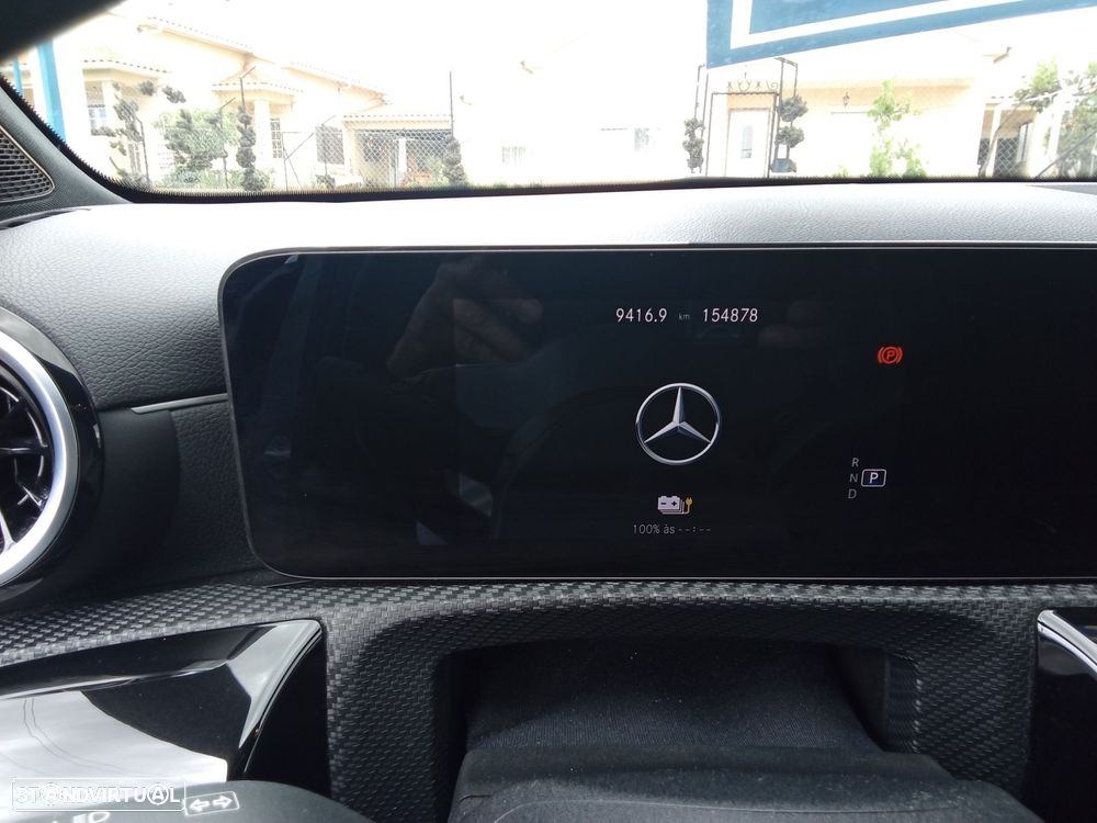 Mercedes-Benz A 250 e Style Plus — fotografia 13