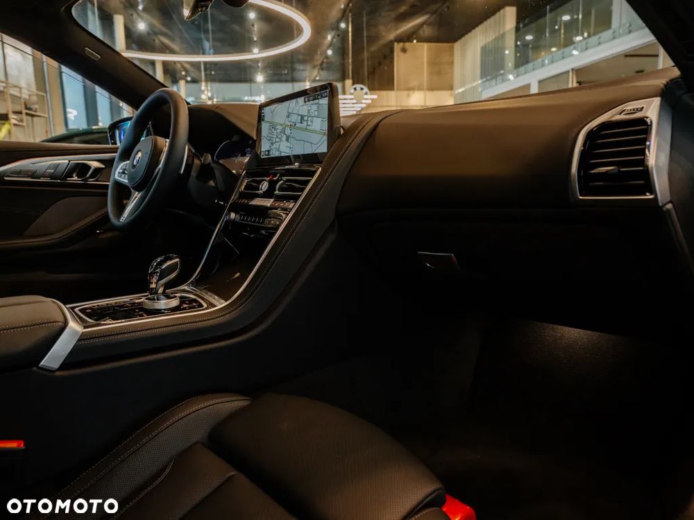 BMW Seria 8 840i xDrive - 10