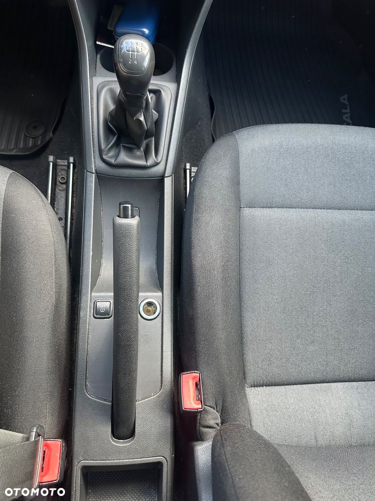 Skoda RAPID 1.2 TSI Active - 15