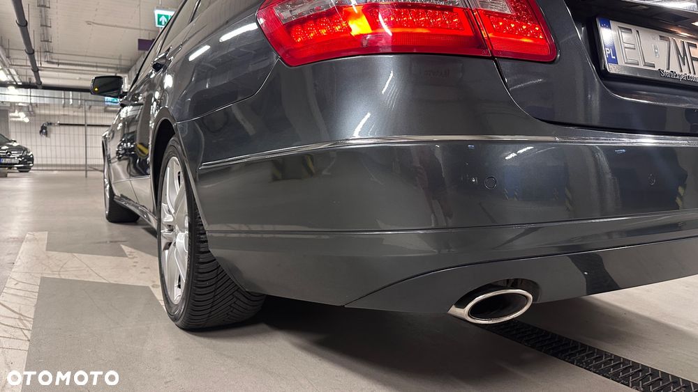Mercedes-Benz Klasa E 350 CDI DPF 4Matic BlueEFFICIENCY 7G-TRONIC Avantgarde - 31