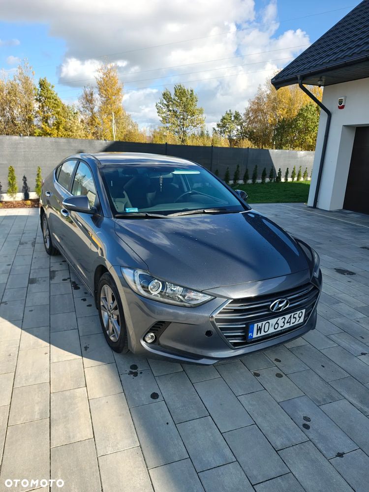Hyundai Elantra 1.6 Comfort - 2